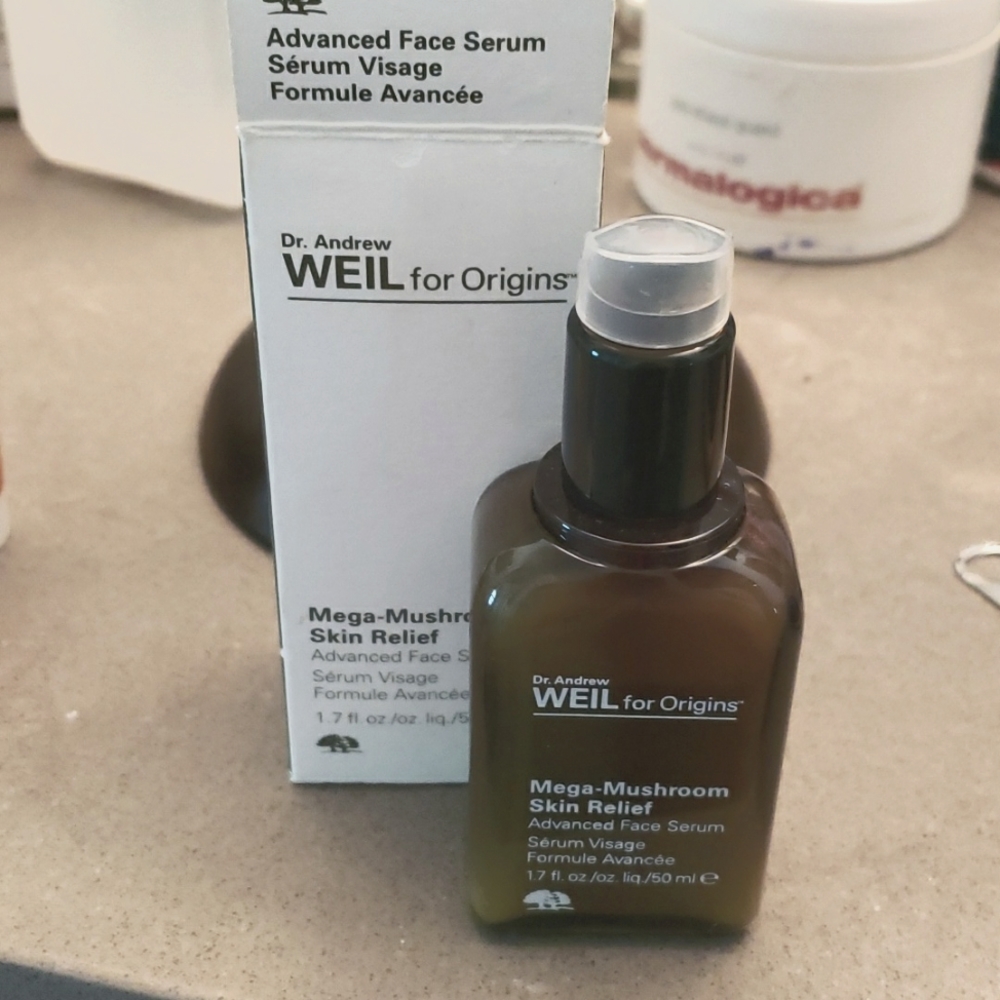 Origins Mega Mushroom Skin Relief Advanced Face Serum